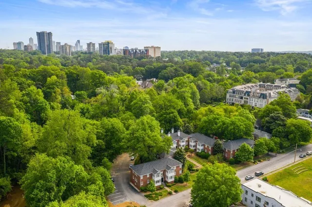 $2,500 | 115 Peachtree Memorial Drive Northwest, Unit C1, Atlanta, GA 30309
