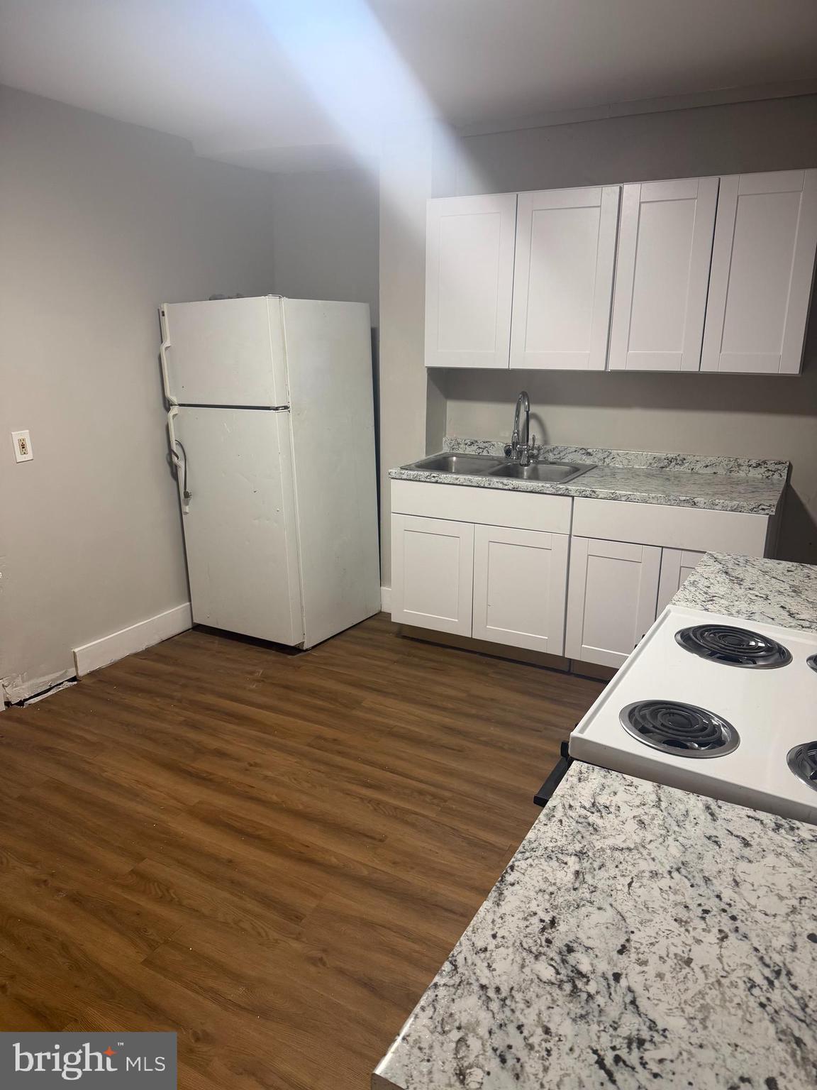 879 Cherry Street Norristown, PA 19401 - Photo 5 of 7