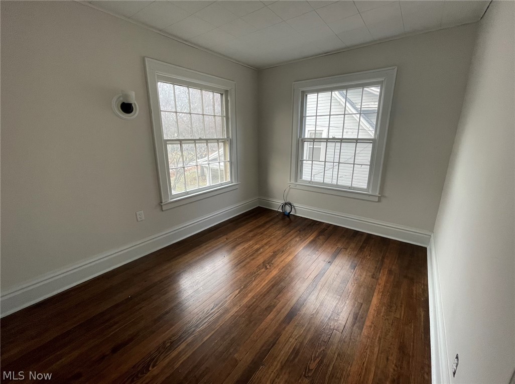 914 Cambridge Road Coshocton, OH 43812 - Photo 11 of 29 Bedroom