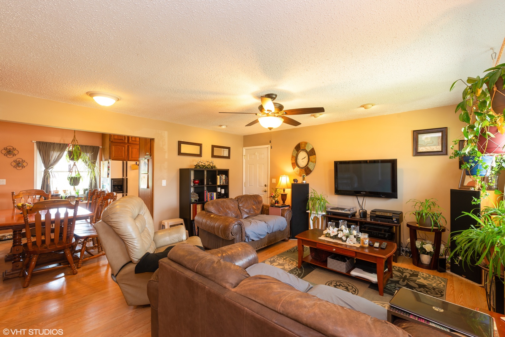 404 Cleveland Avenue Rochelle, IL 61068 - Photo 3 of 16