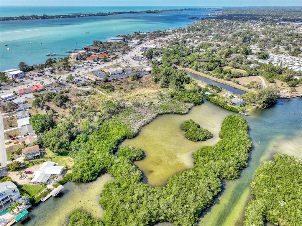 201 East Bay Heights Road Englewood, FL 34223 - Photo 8 of 10