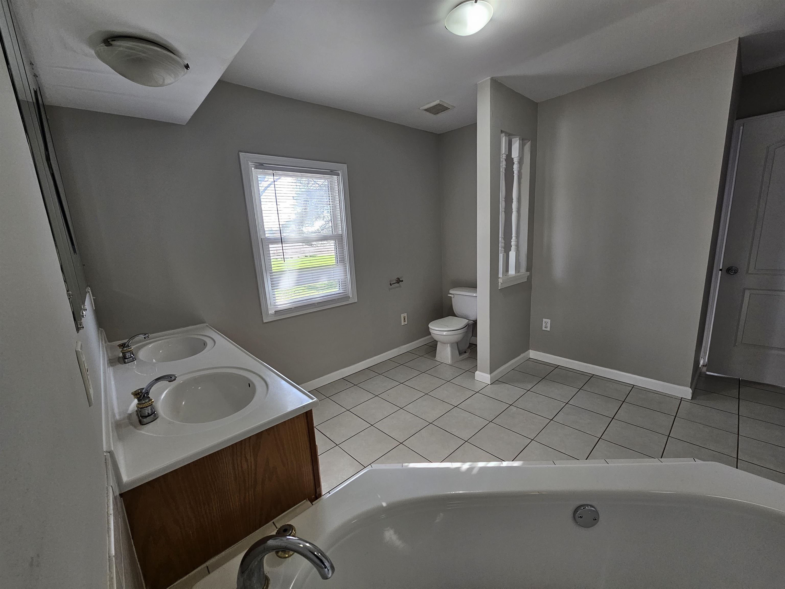 10496 East Burt Road Birch Run, MI 48415 - Photo 18 of 48 50126385-18.JPG