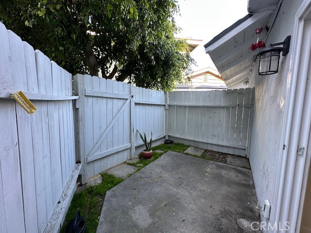 17061 Grove Circle, Unit A Huntington Beach, CA 92647 - Photo 29 of 30