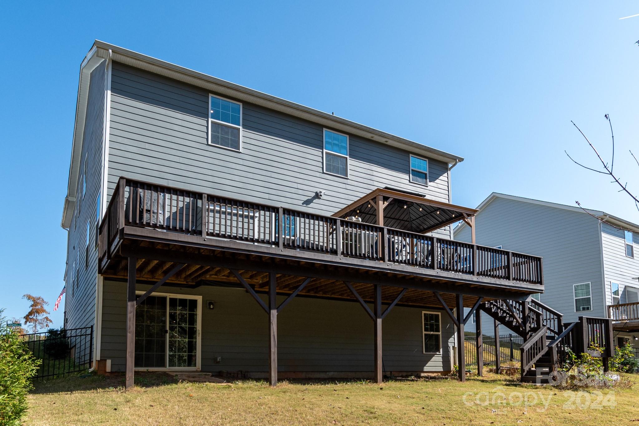 14306 Sunnyhill Grove Road Davidson, NC 28036 - Photo 32 of 35 a building view with a outdoor space