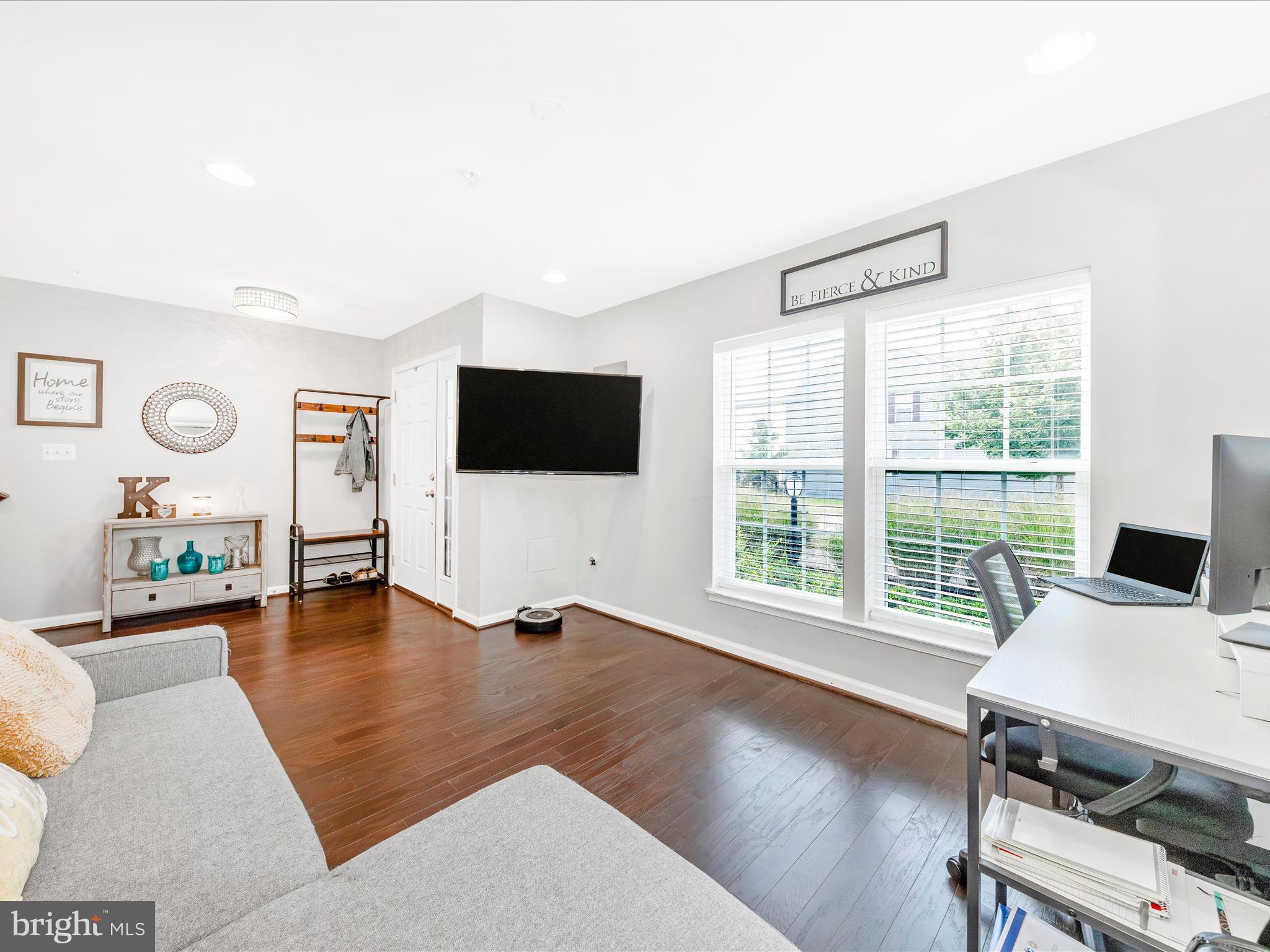 8428 Pine Bluff Road Frederick, MD 21704 - Photo 5 of 58 Family Room