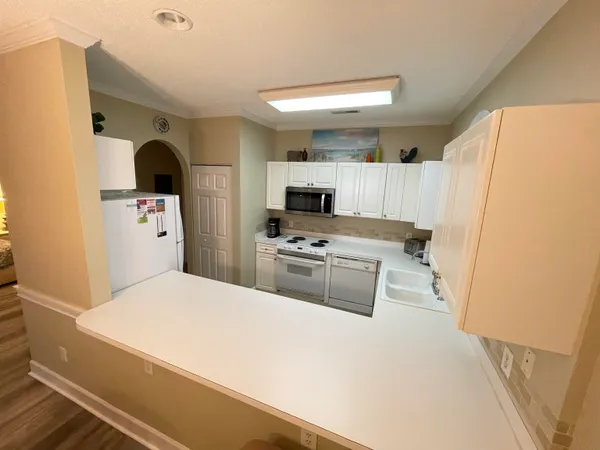 $1,650 | 702 Riverwalk Drive, Myrtle Beach, SC 29579