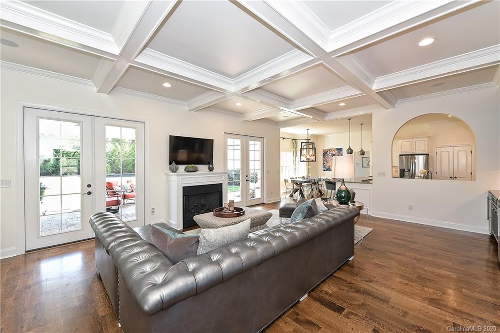 2439 Sharon Road Charlotte, NC 28211 - Photo 12 of 43