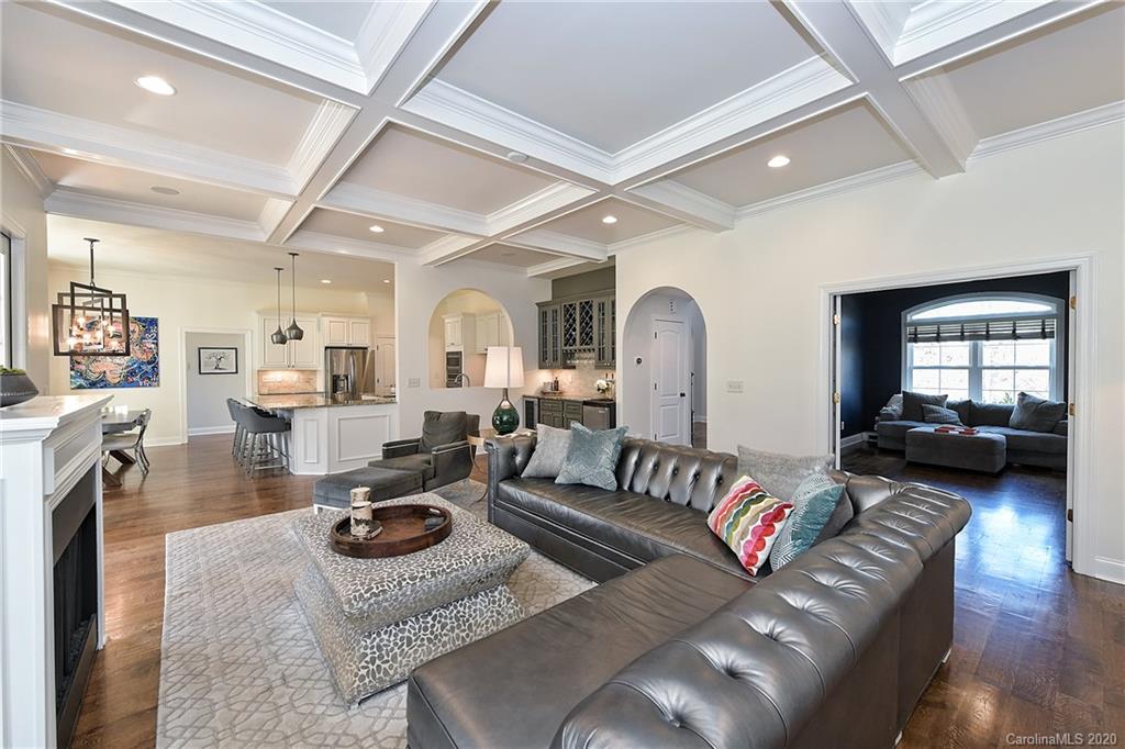 2439 Sharon Road Charlotte, NC 28211 - Photo 13 of 43