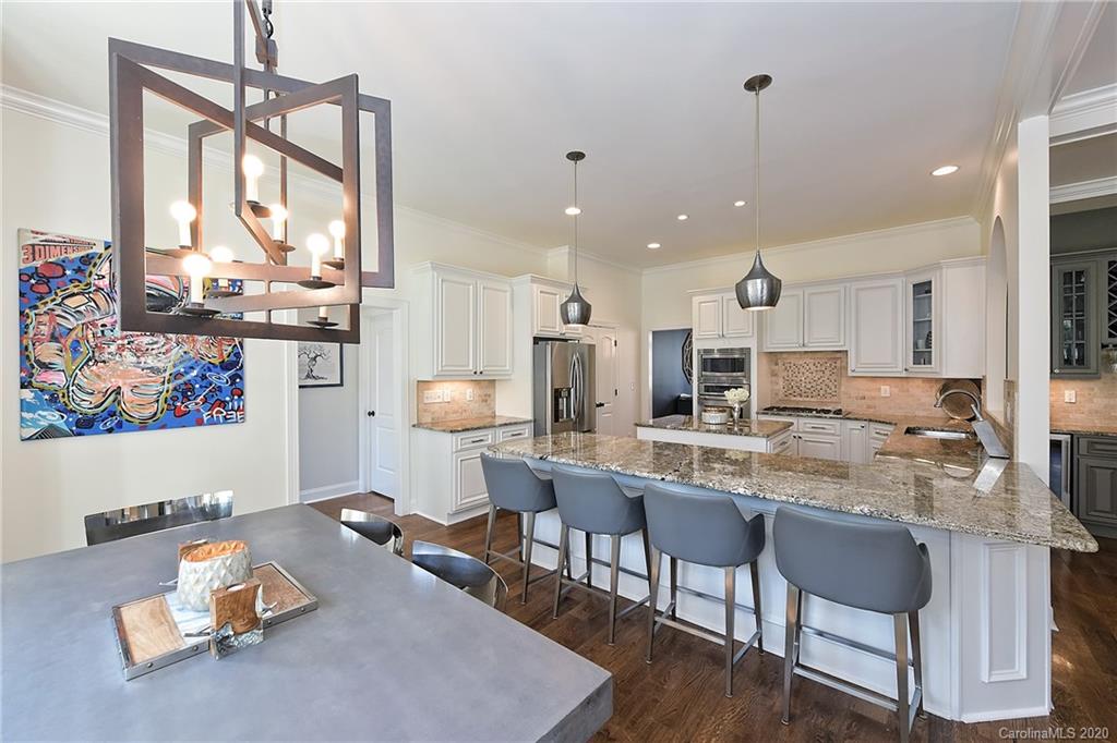 2439 Sharon Road Charlotte, NC 28211 - Photo 17 of 43