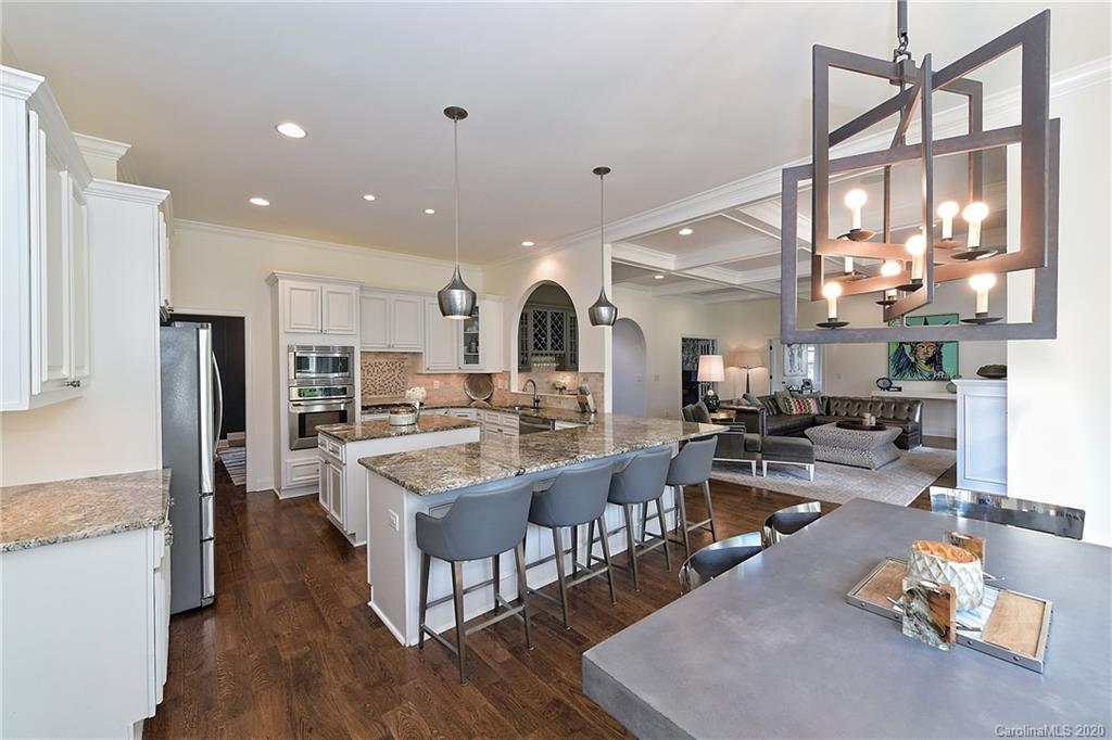 2439 Sharon Road Charlotte, NC 28211 - Photo 18 of 43