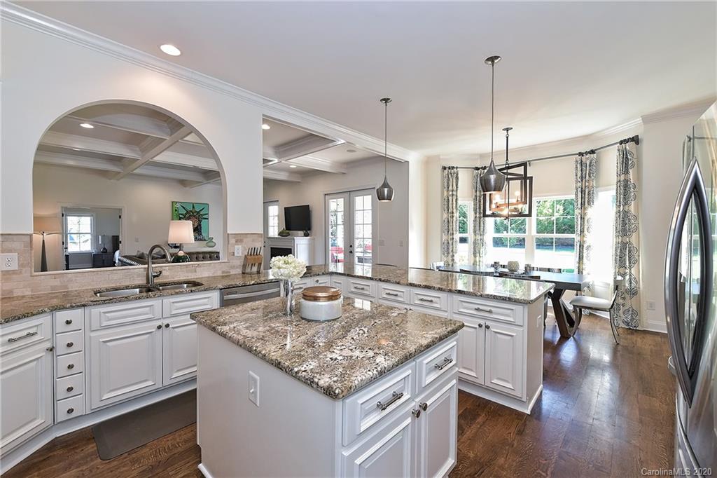 2439 Sharon Road Charlotte, NC 28211 - Photo 22 of 43