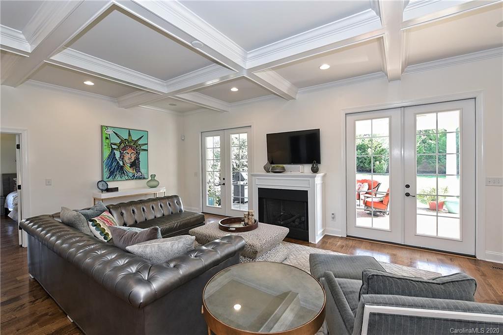 2439 Sharon Road Charlotte, NC 28211 - Photo 10 of 43