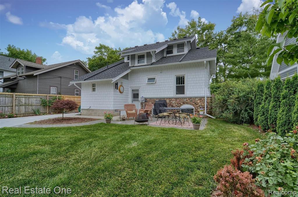 416 North Castell Avenue Rochester, MI 48307 - Photo 30 of 46