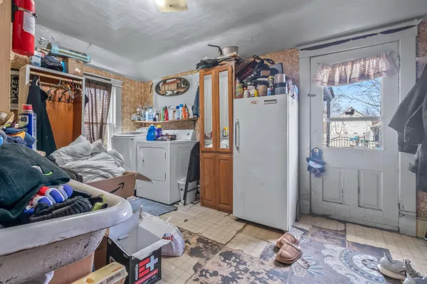 $189,900 | 67 East Pierce Street, Coldwater, MI 49036