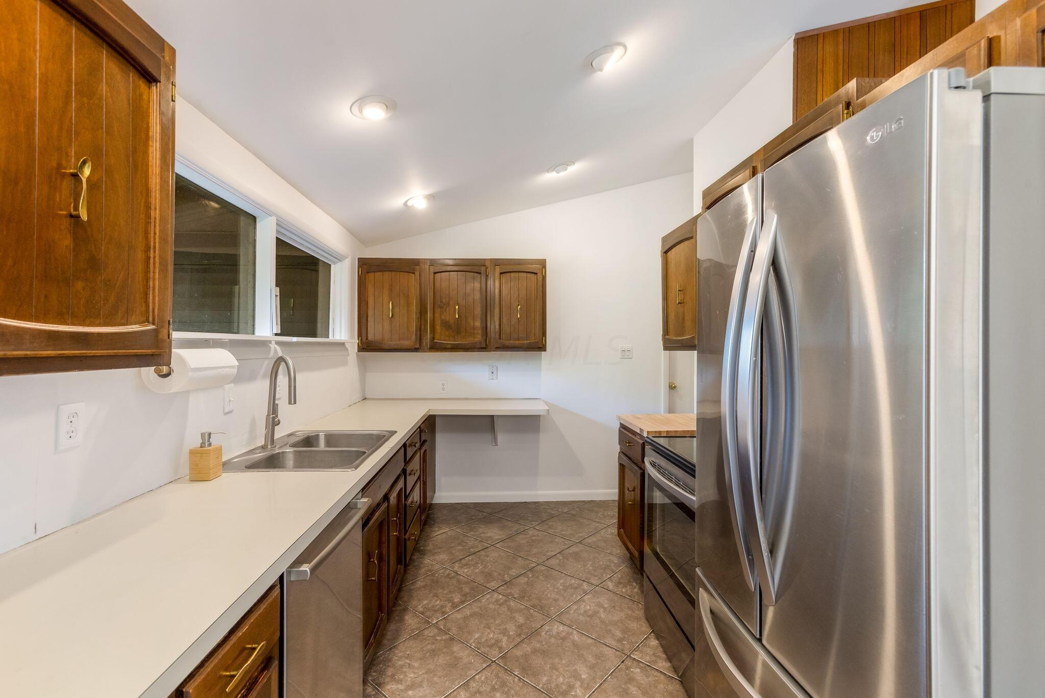 3231 Fishinger Road Columbus, OH 43221 - Photo 14 of 53 Galley Kitchen