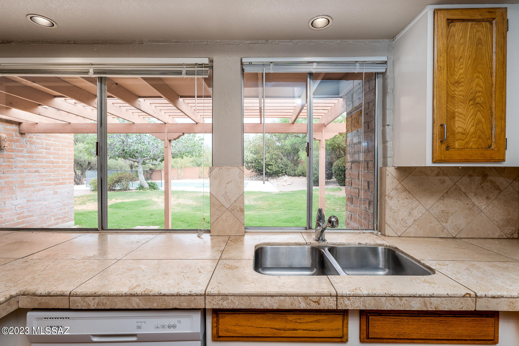 6942 North Table Mountain Road Tucson, AZ 85718 - Photo 17 of 43