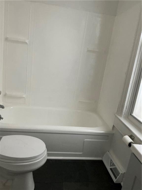 216 Ridge Avenue New Kensington, PA 15068 - Photo 14 of 27 a bathroom with a toilet and a bathtub