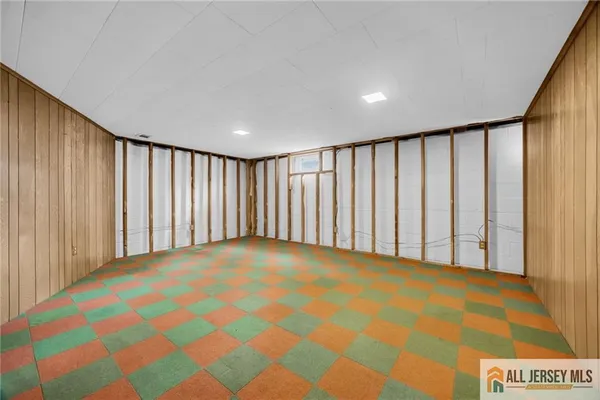 $949,900 | 25 Greenwich Road, Edison, NJ 08820