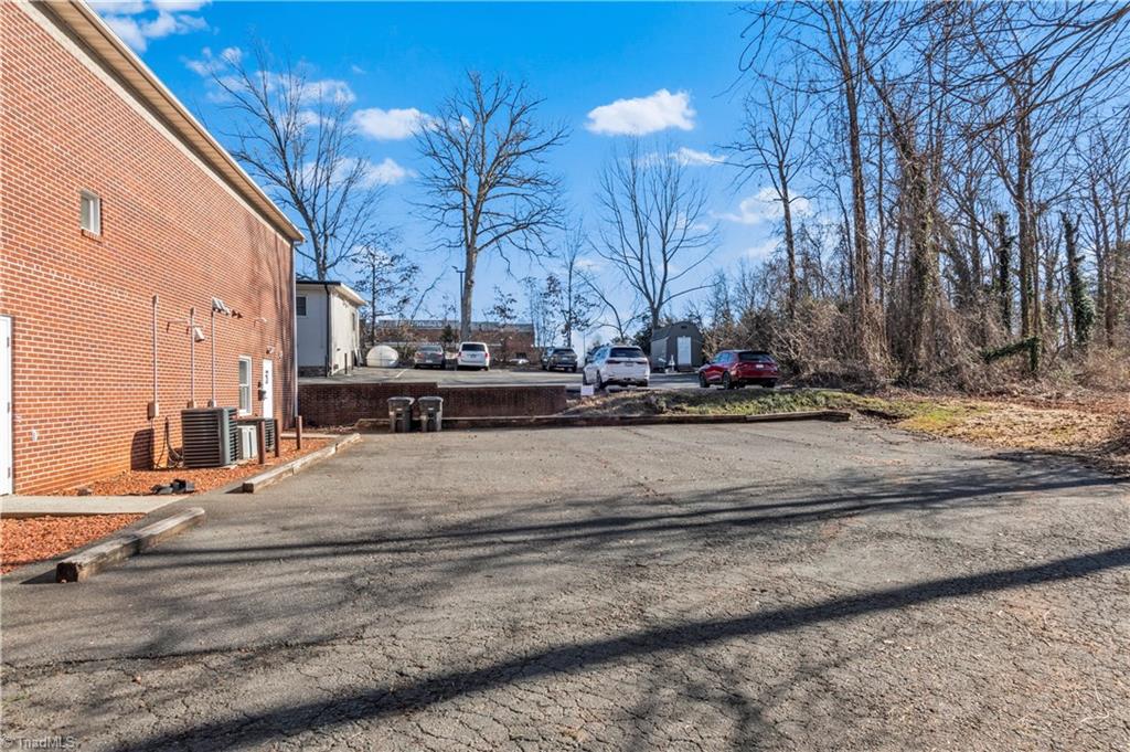 2910 Reynolda Road Winston-Salem, NC 27106 - Photo 23 of 24 Gallery Image 23