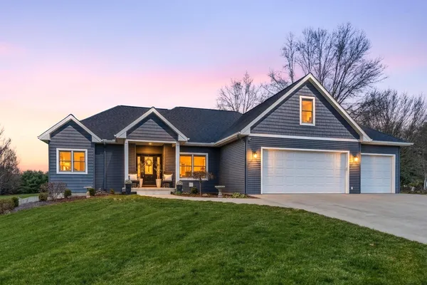 $799,900 | 52039 Kern Drive, Three Rivers, MI 49093