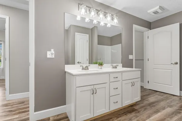 $794,900 | 52039 Kern Drive, Three Rivers, MI 49093