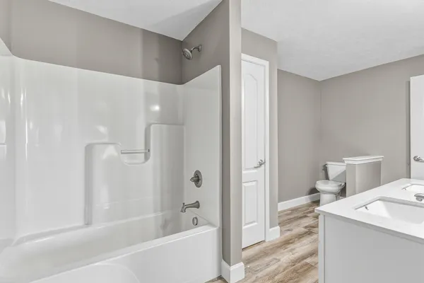 $799,900 | 52039 Kern Drive, Three Rivers, MI 49093