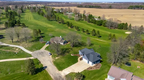 $794,900 | 52039 Kern Drive, Three Rivers, MI 49093