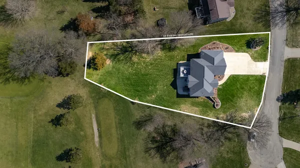 $794,900 | 52039 Kern Drive, Three Rivers, MI 49093