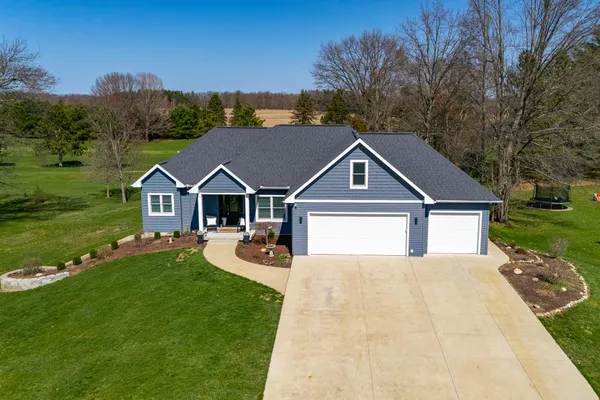 $794,900 | 52039 Kern Drive, Three Rivers, MI 49093