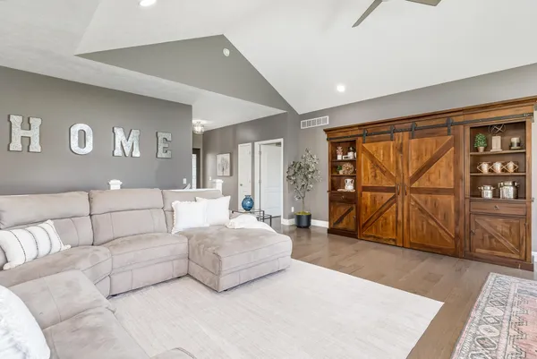 $799,900 | 52039 Kern Drive, Three Rivers, MI 49093