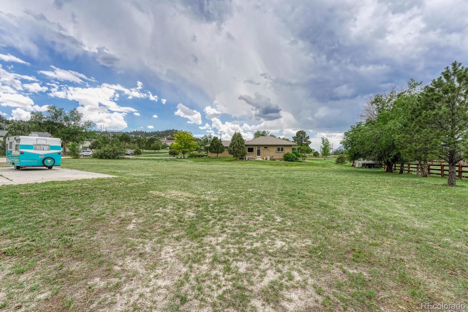 1070 Eagle Rock Road Colorado Springs, CO 80918 - Photo 38 of 40 Gallery Image 38
