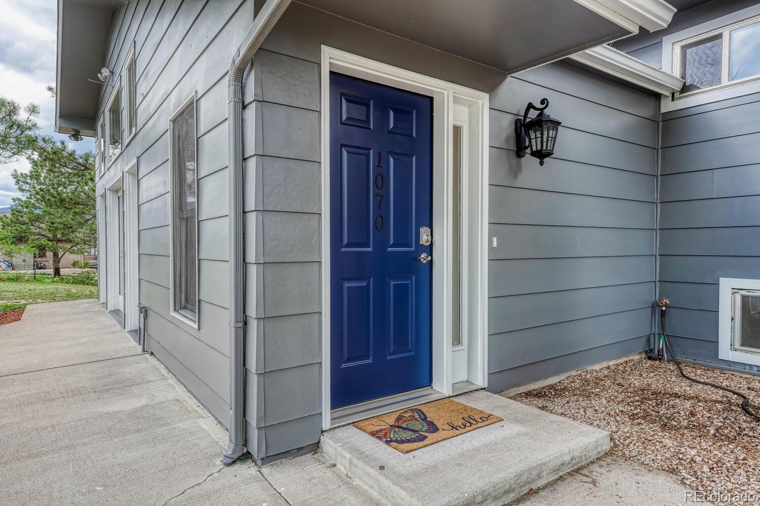 1070 Eagle Rock Road Colorado Springs, CO 80918 - Photo 4 of 40 Gallery Image 4