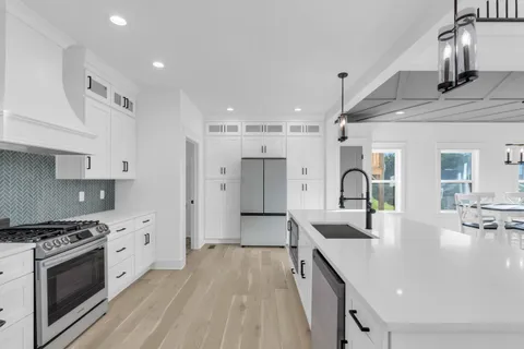 $750,000 | 9891 Trestle Circle, Ooltewah, TN 37363