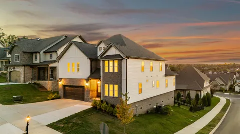 $750,000 | 9891 Trestle Circle, Ooltewah, TN 37363