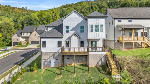 $750,000 | 9891 Trestle Circle, Ooltewah, TN 37363