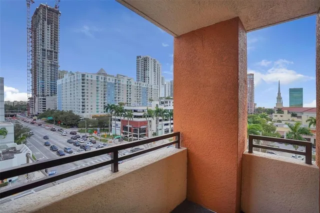 a view of outdoor space with city view