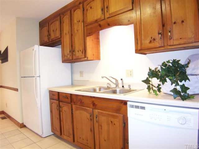 4312 Craddock Road Raleigh, NC 27613 - Photo 7 of 12