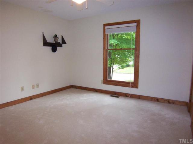 4312 Craddock Road Raleigh, NC 27613 - Photo 10 of 12