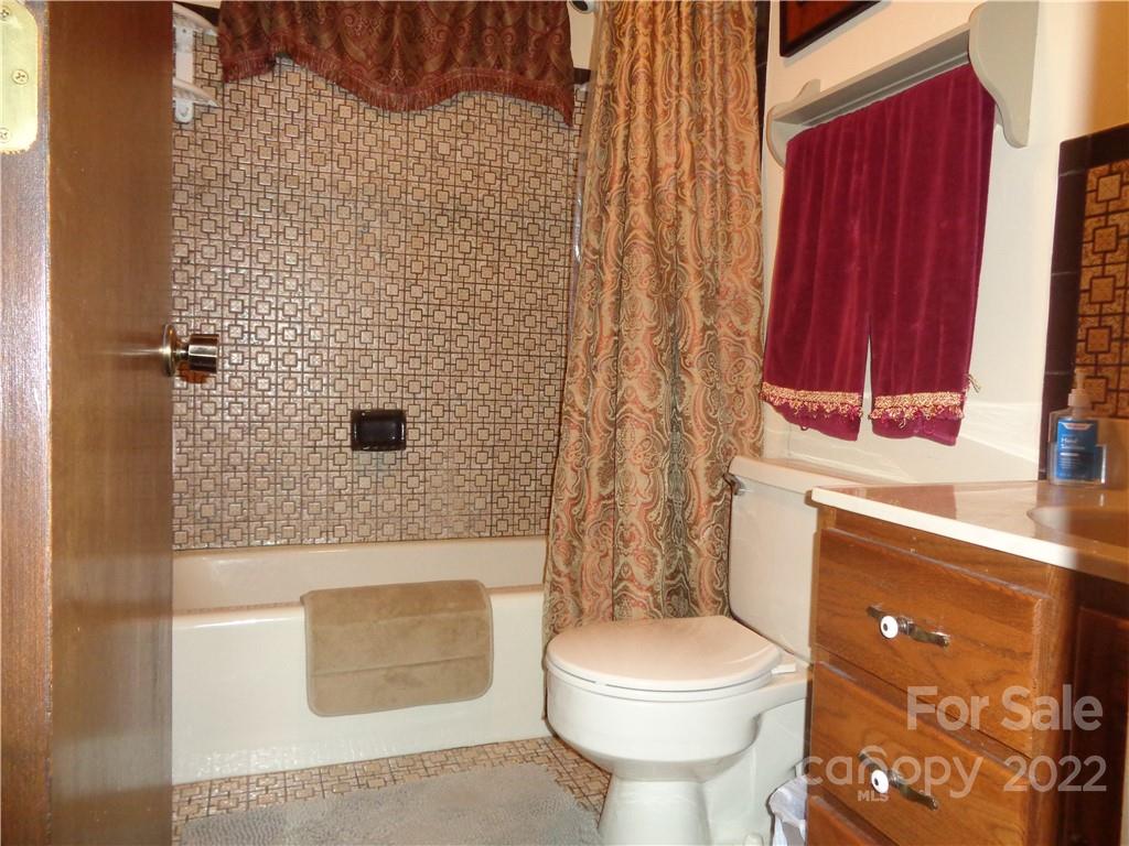 1316 Middle Ridge Road Sylva, NC 28779 - Photo 15 of 22 Gallery Image 15