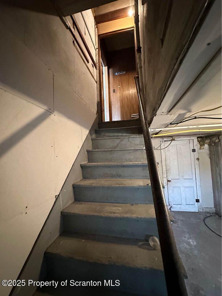 2089 North Main Avenue Scranton, PA 18508 - Photo 2 of 17 34348981_351460457_639822561371672_52219