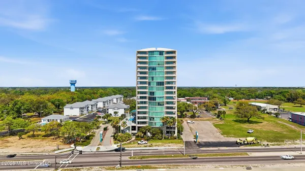 $455,000 | 2060 Beach Boulevard, Unit 204, Biloxi, MS 39531