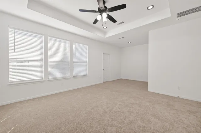 $3,400 | 10949 Cannes Memorial Drive, Houston, TX 77043