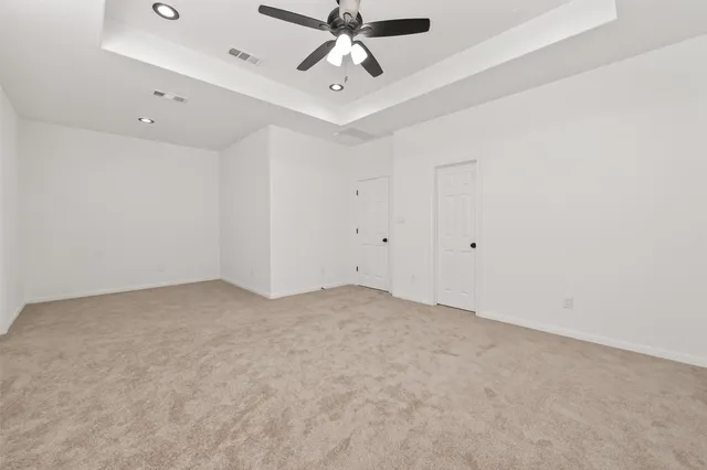 $3,400 | 10949 Cannes Memorial Drive, Houston, TX 77043