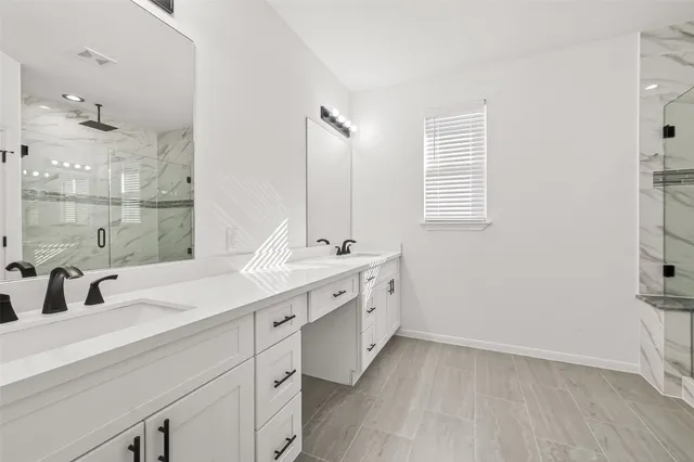 $3,400 | 10949 Cannes Memorial Drive, Houston, TX 77043