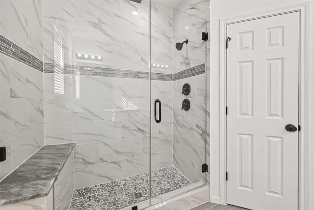 $3,400 | 10949 Cannes Memorial Drive, Houston, TX 77043