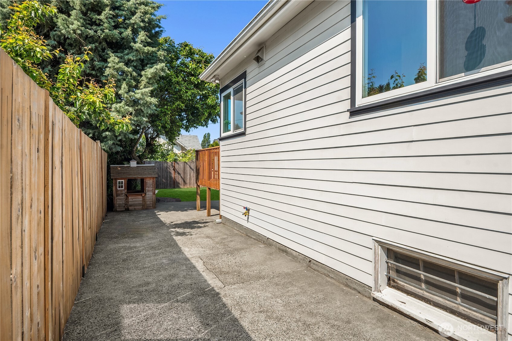 1210 South McClellan Street Seattle, WA 98144 - Photo 24 of 32 Gallery Image 24