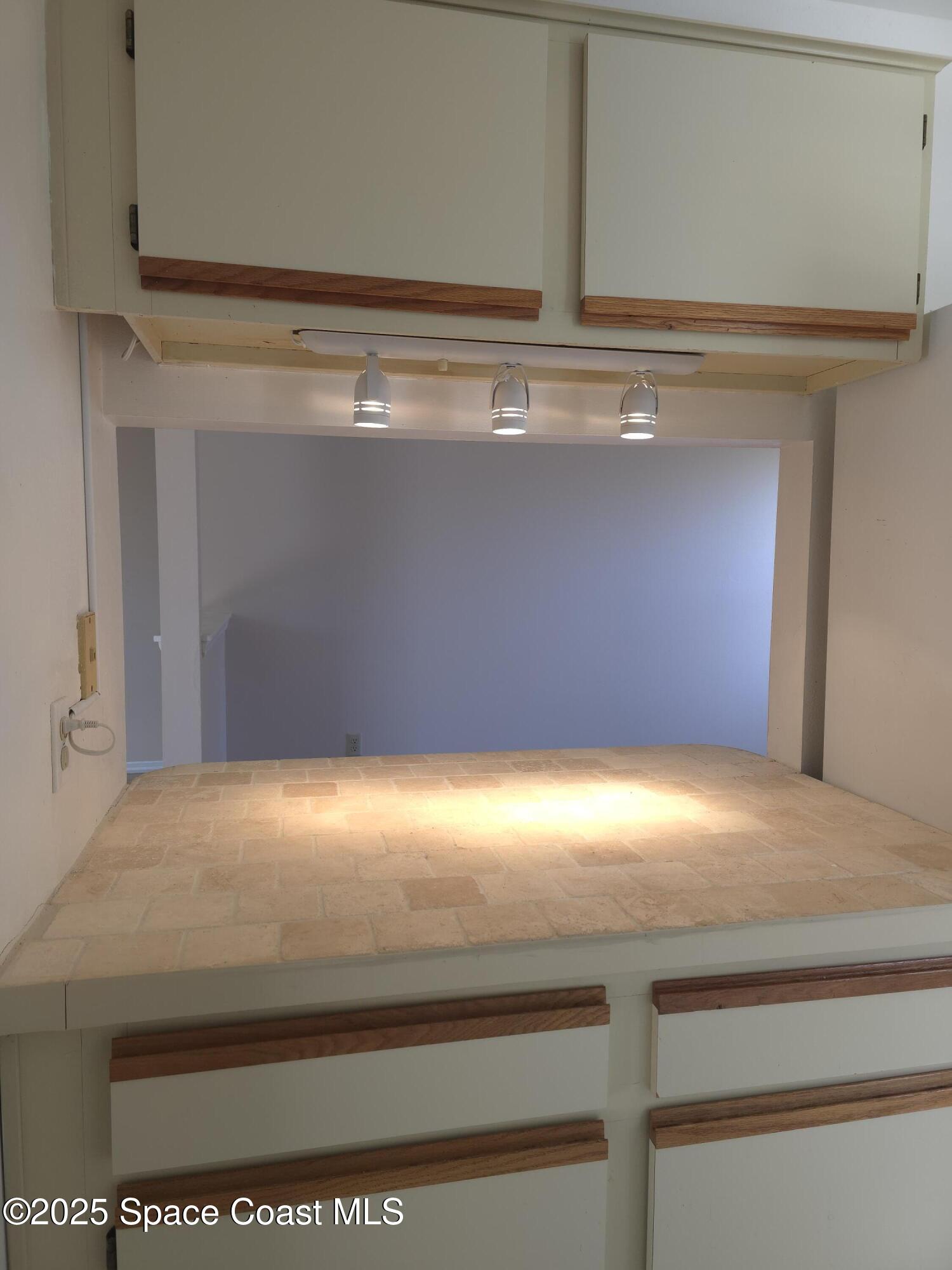 245 Spring Drive, Unit 3 Merritt Island, FL 32953 - Photo 11 of 35 1000029488