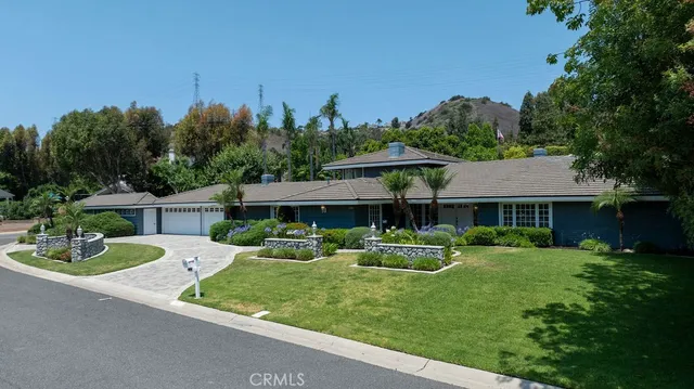 $2,869,888 | 18781 Peppertree Drive, Villa Park, CA 92861