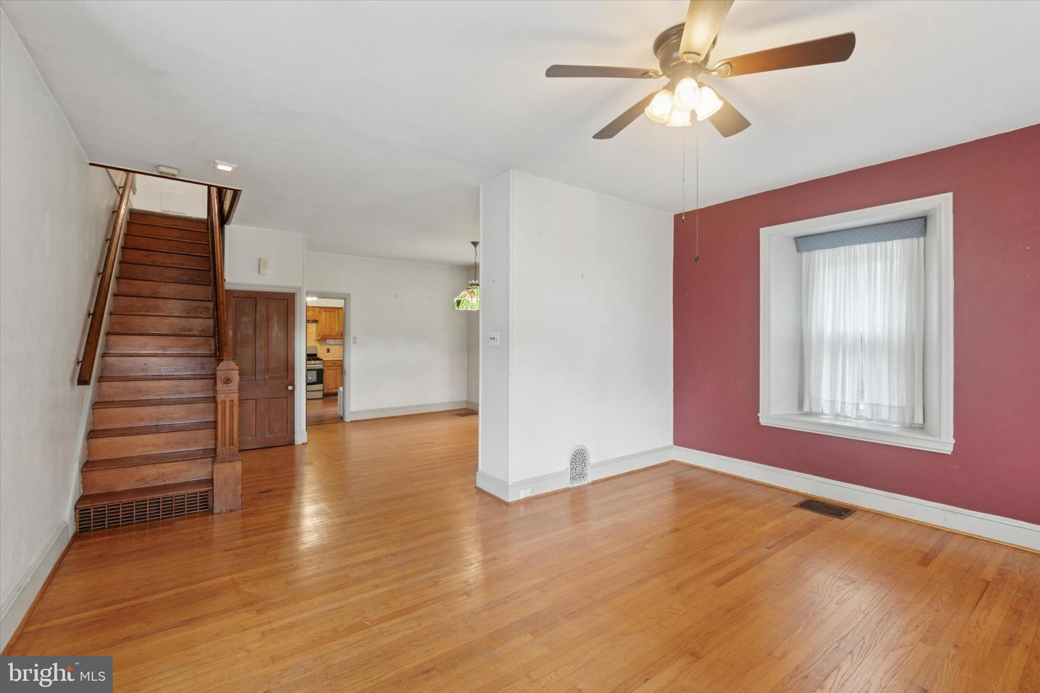 8330 Cottage Street Philadelphia, PA 19136 - Photo 2 of 15 Charming space with warm wooden accents.