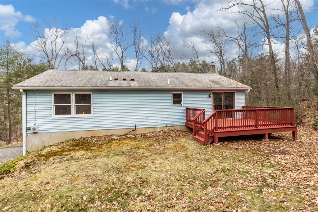 14 Union Road Holland, MA 01521 - Photo 32 of 40 a house view with a garden
